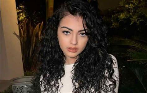 malu trevejo mom|Malu Trevejo Parents, Age, Height, Tattoo, Kids ...